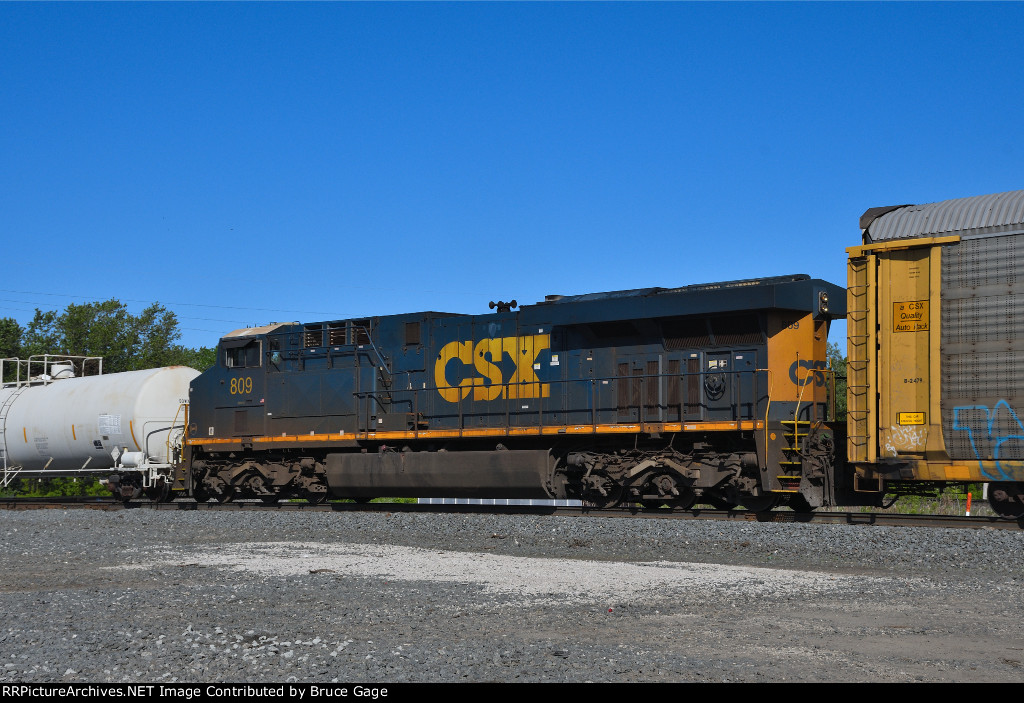 CSX 809